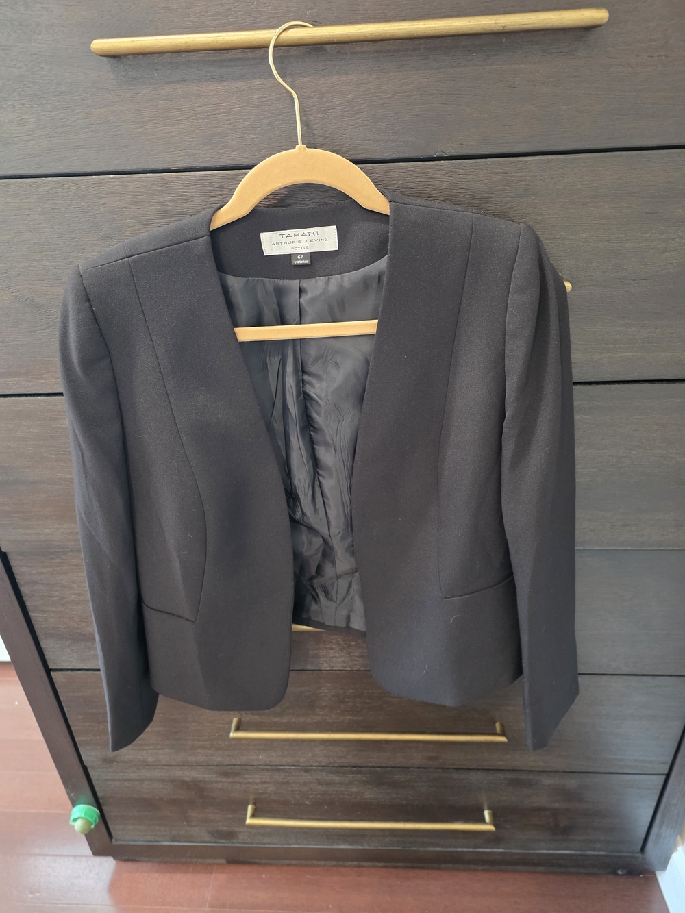 Tahari Black Open-Front Cropped Blazer